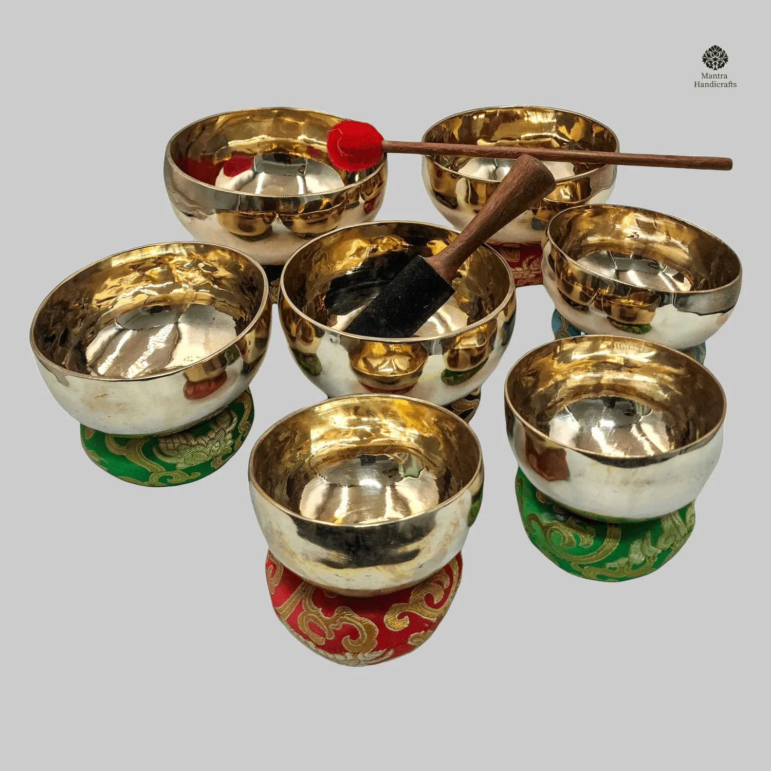 7 Chakra Singing Bowl Set (15–28 cm) | Octave 3, Glossy Bronze with Accessories